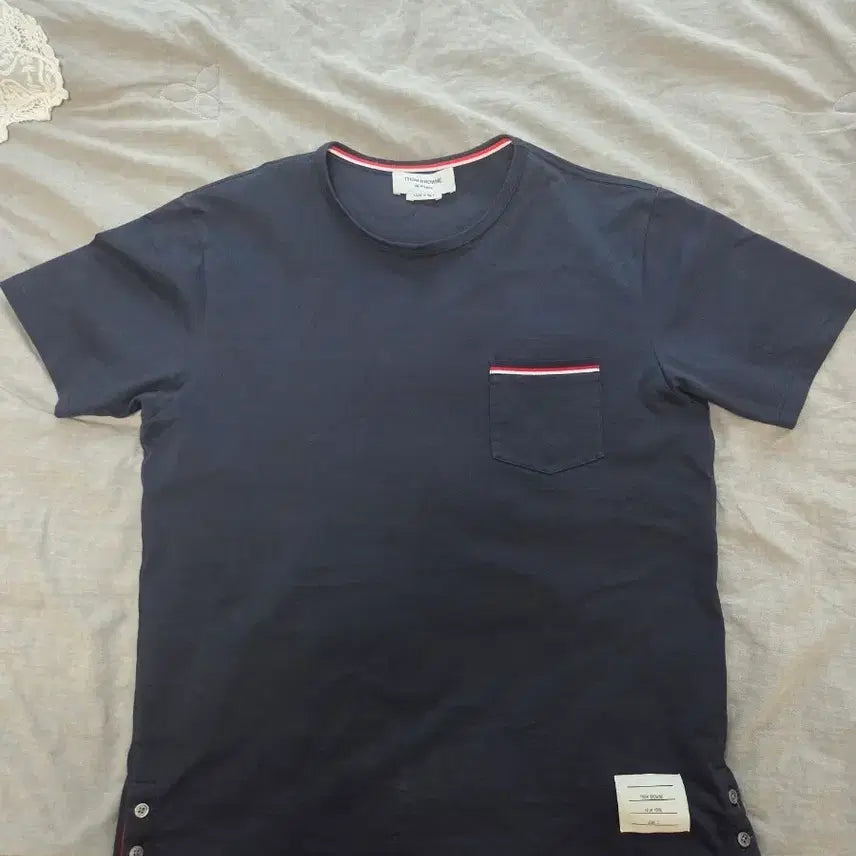 [BUNJANG] Thom Browne Navy Three-Stripe Pocket T-Shirt / 톰브라운 네이비 삼선 반팔 티셔츠