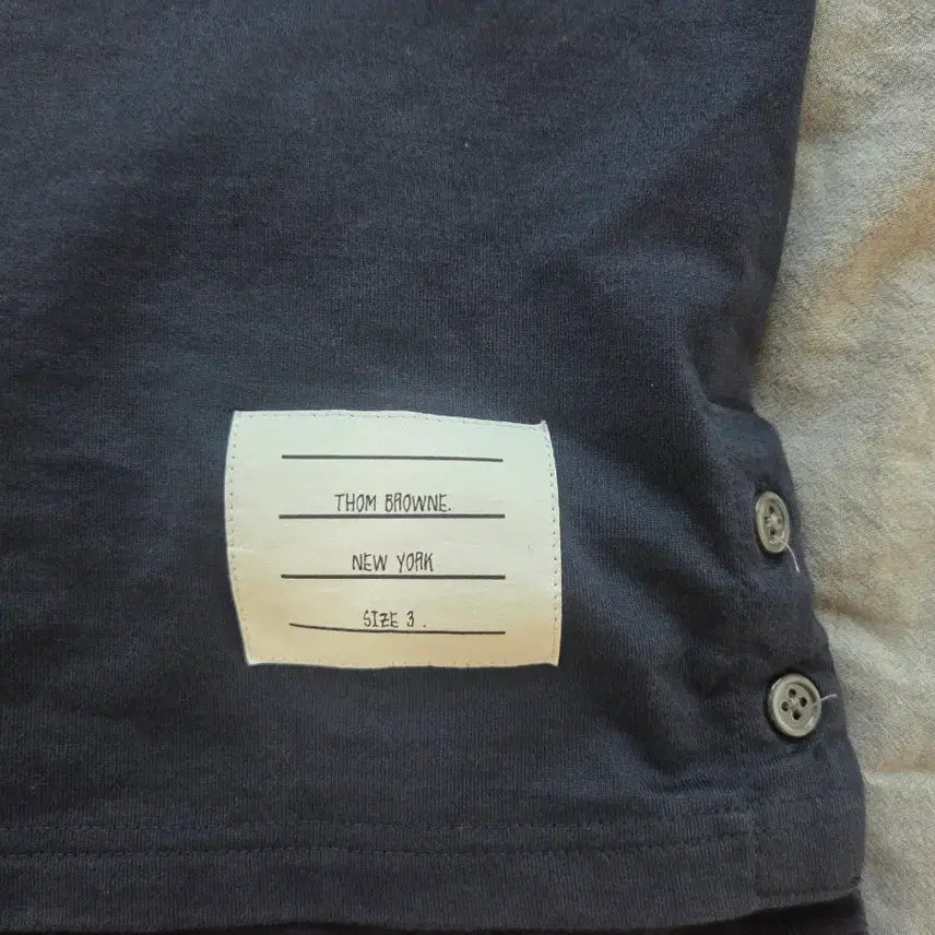 [BUNJANG] Thom Browne Navy Three-Stripe Pocket T-Shirt / 톰브라운 네이비 삼선 반팔 티셔츠