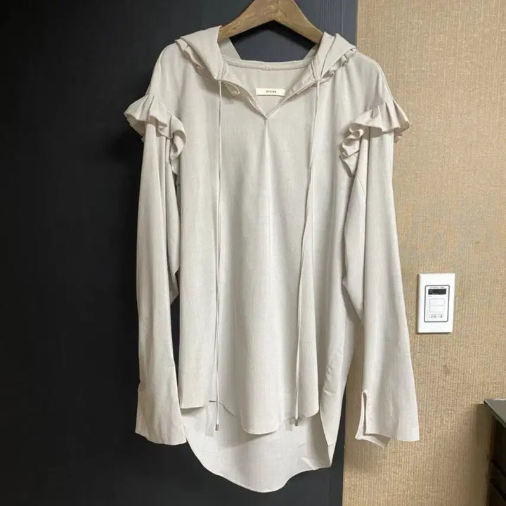 [BUNJANG] System Loose Fit Blouse Hoodie / 한섬 시스템 블라우스  후드 티