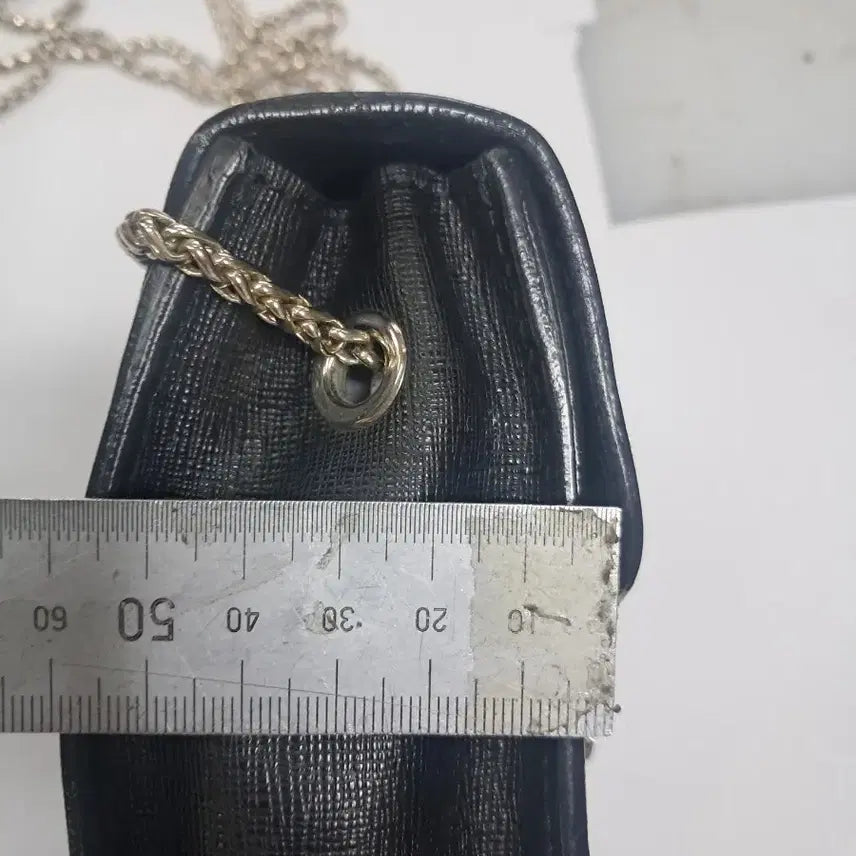 [BUNJANG] FURLA Black Leather Chain Crossbody Bag / 훌라 블랙 레더 체인 크로스백