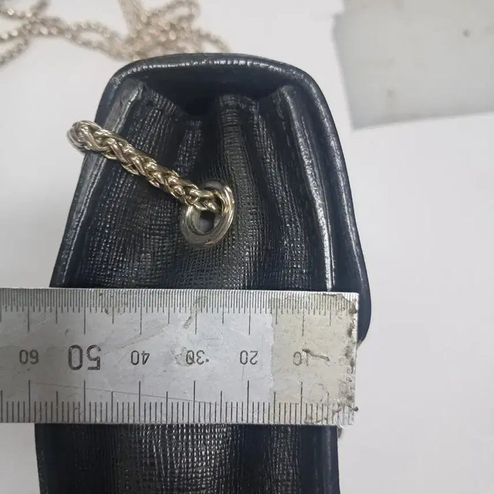 [BUNJANG] FURLA Black Leather Chain Crossbody Bag / 훌라 블랙 레더 체인 크로스백