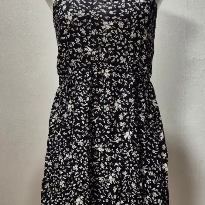 [BUNJANG] Pull&amp;Bear Flower Pattern Black Camisole Midi Dress M / PULL앤 베어 플라워 패턴 블랙 끈나시 원피스 m op2-4
