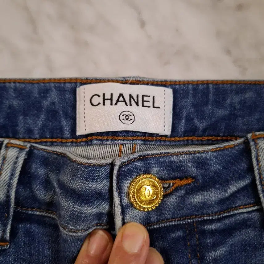 [BUNJANG] Chanel Bootcut Denim Jeans / 샤넬 부츠컷 데님 청바지