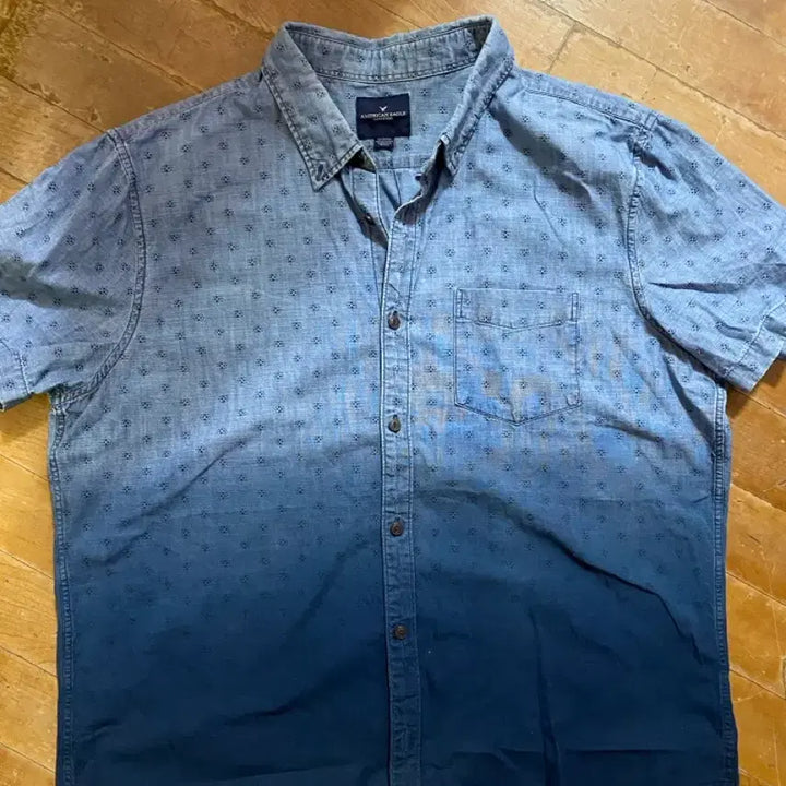 [BUNJANG] American Eagle Washed Oversized Short-Sleeve Shirt XL (105) / 아메리칸이글 데님 워싱 오버핏 셔츠 XL (105)