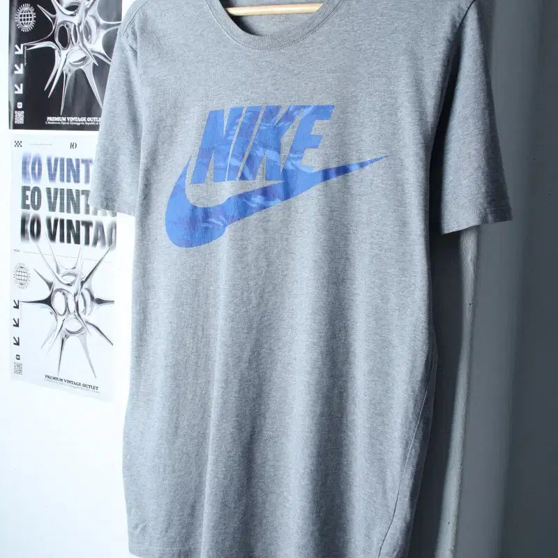 [BUNJANG] Nike Big Logo Camo T-Shirt / (L) 나이키 반팔 티셔츠 빅로고 카모 그레이 올드스쿨-7614