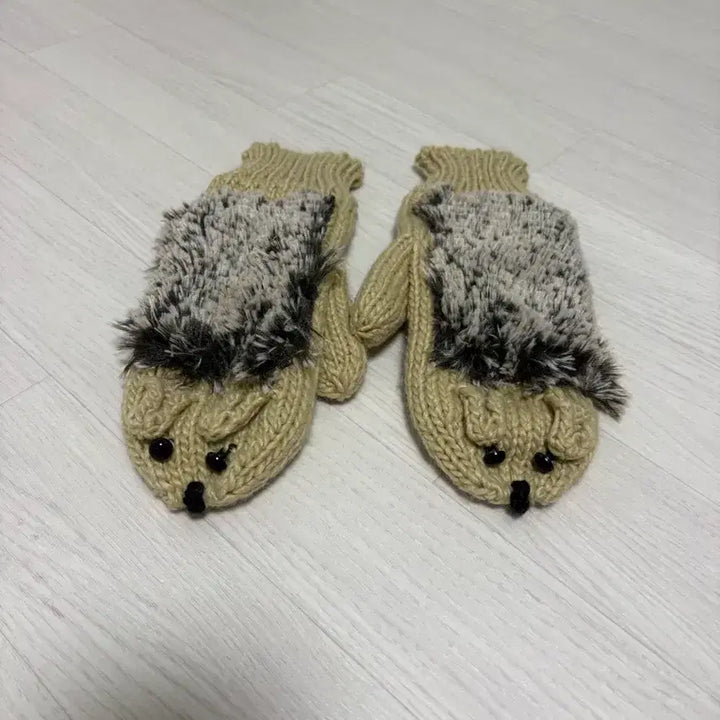 [BUNJANG] Hedgehog Knit Mitten Gloves / 고슴도치 니트 벙어리 장갑