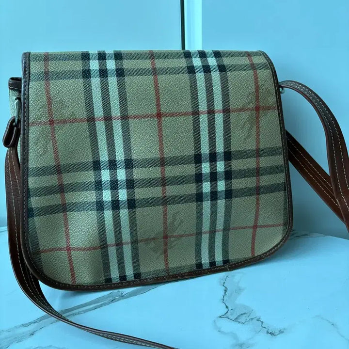 [BUNJANG] Burberry Nova Check Vintage Saddle Bag / 버버리 노바체크 빈티지 새들백