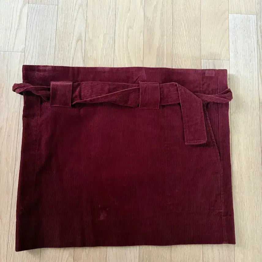 [BUNJANG] Maison Kitsune Corduroy Mini Skirt Burgundy Size 34 / [34] 메종키츠네 스커트