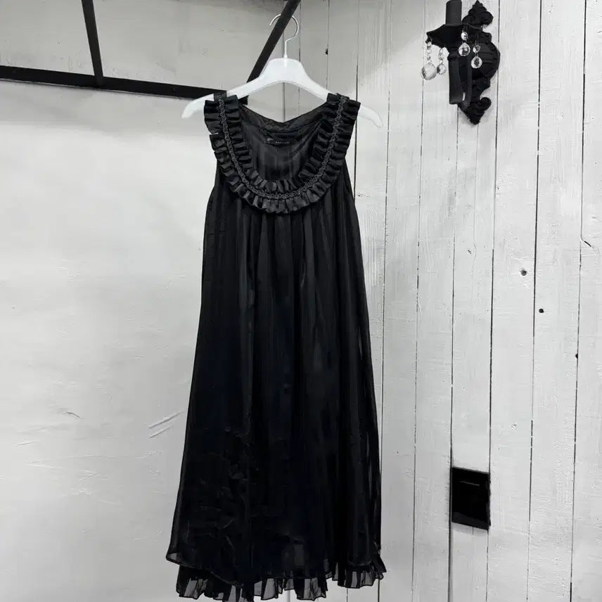 [BUNJANG] Issey Miyake Garment Pleated Maxi Dress / 이세이미야케