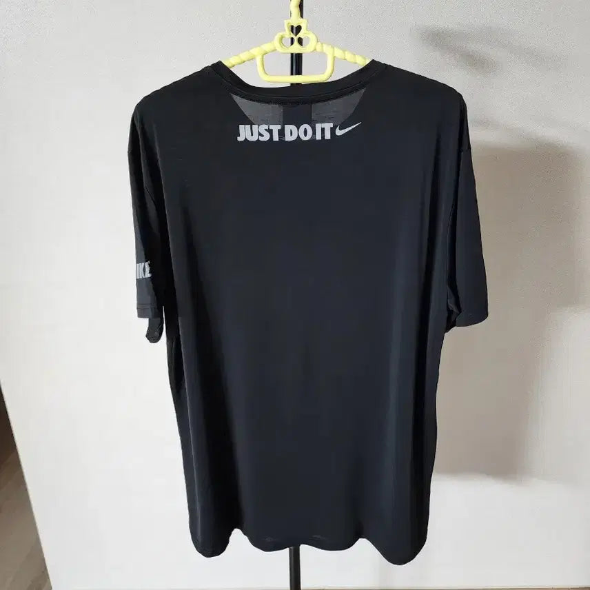 [BUNJANG] Nike Functional Short Sleeve T-Shirt (L, Black) / 나이키 기능성 반팔티 L. (100)블랙