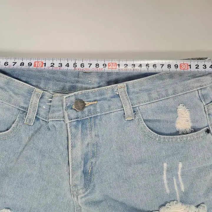 [BUNJANG] Light Wash Denim Shorts / 청반바지(중고)