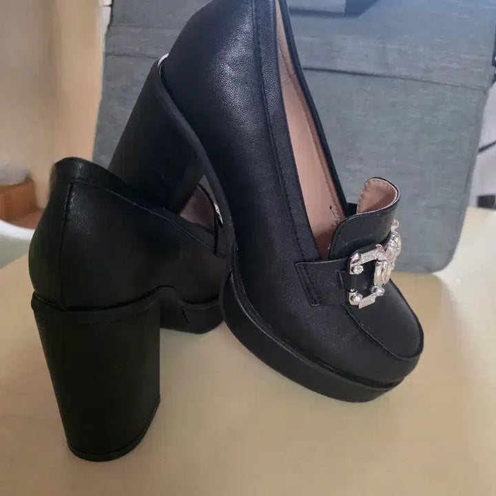 [BUNJANG] Black Cubic Loafer Heels (10cm) / 블랙 큐빅 로퍼힐 10cm