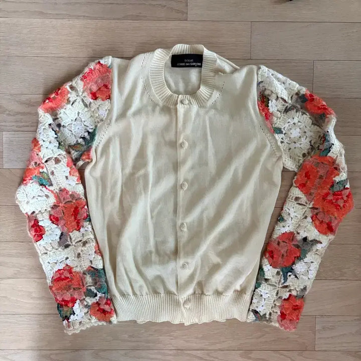 [BUNJANG] Comme des Garçons Floral Crochet Cardigan Ivory F / 꼼데가르송 꽃 크로셰 가디건 아이보리 F