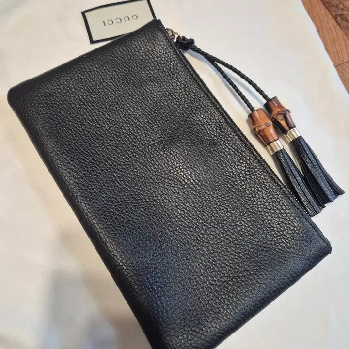 [BUNJANG] Gucci Black Leather Bamboo Tassel Clutch Bag / 구찌 블랙 레더 뱀부 태슬 클러치 백