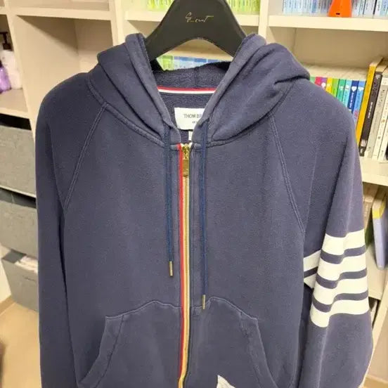 [BUNJANG] Thom Browne Navy Tricolor Stripe Zip-Up Hoodie / 톰브라운 네이비 삼선 후드집업