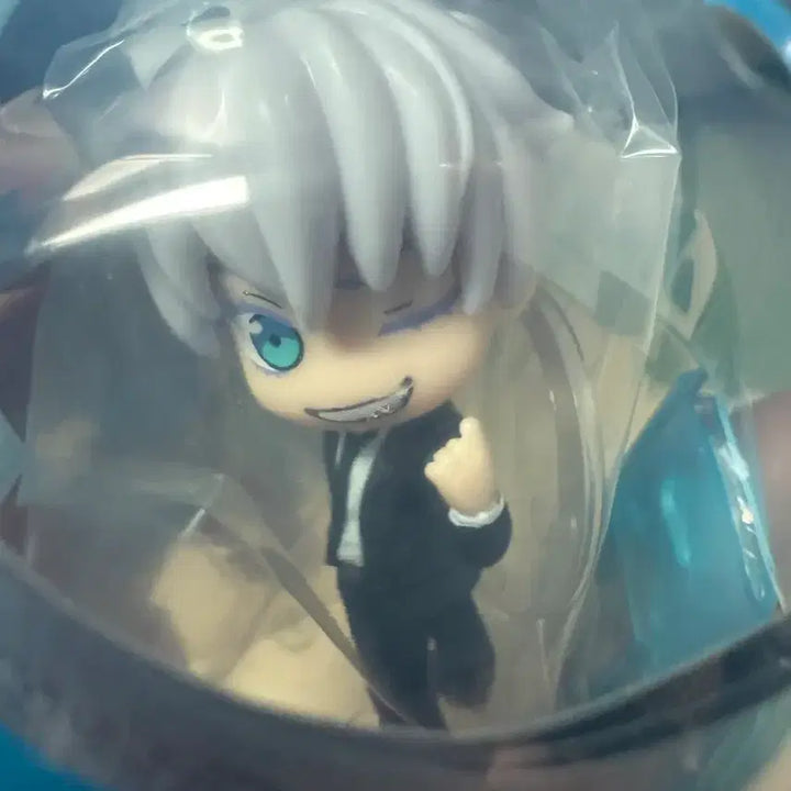 [BUNJANG] Gojo Satoru Gacha Figure (Sealed) / 고죠사토루 가챠 피규어(미개봉)