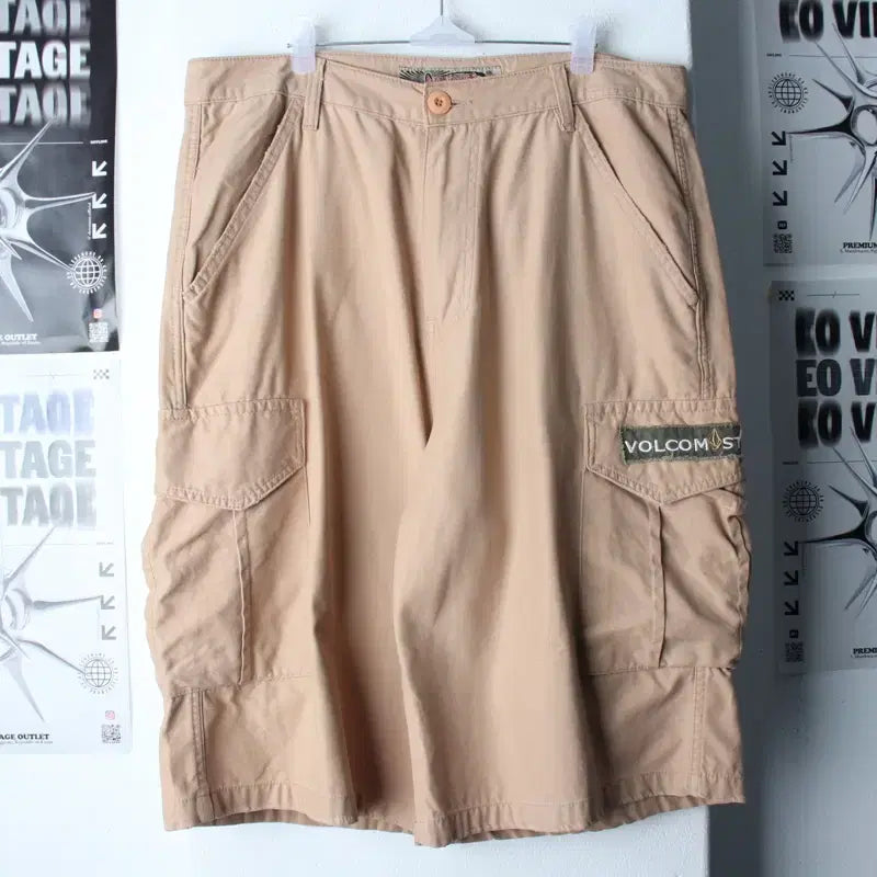 [BUNJANG] Volcom Cargo Bermuda Shorts Beige 2XL / (2XL) 볼컴 반바지 팬츠 빅사이즈 카고 베이지 버뮤다-2646