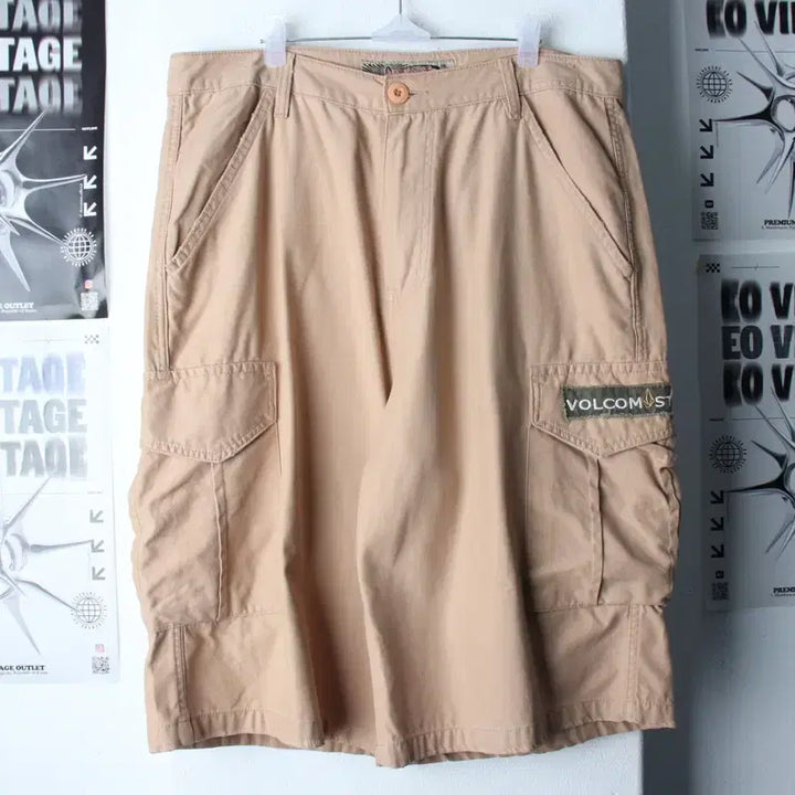 [BUNJANG] Volcom Cargo Bermuda Shorts Beige 2XL / (2XL) 볼컴 반바지 팬츠 빅사이즈 카고 베이지 버뮤다-2646
