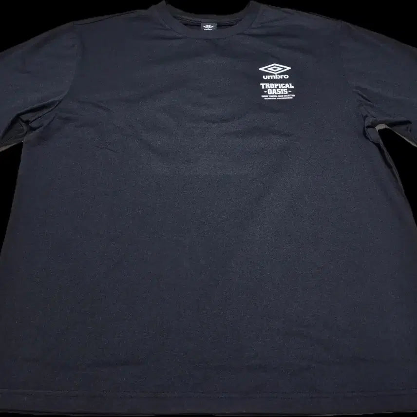 [BUNJANG] Umbro Tropical Oasis Paradise Fresh Short-Sleeve T-Shirt (Black, XL) / [새상품] 엄브로 트로피컬 오아시스 프레쉬 반팔 (블랙, 110)
