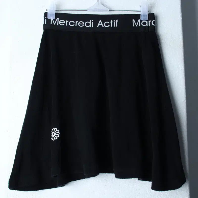 [BUNJANG] Mardi Mercredi A-Line Boucle Skirt Black Limited Edition / W(F) 마르디메르크디 스커트 치마 A라인 부클 블랙 한정판-264F