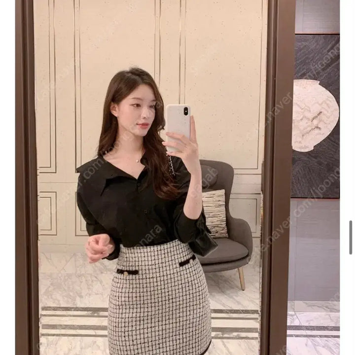 [BUNJANG] Renne Semi-Yeori Off-Collar Shirt Free Size / 렌느 세미여리 오프카라셔츠  프리사이즈  정가 39,800원 (할인도안하