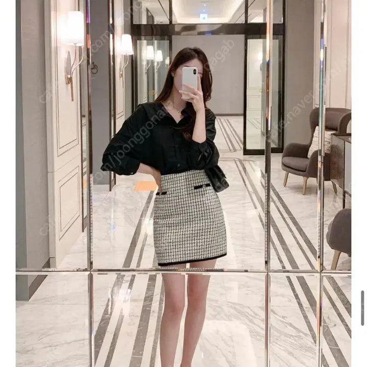 [BUNJANG] Renne Semi-Yeori Off-Collar Shirt Free Size / 렌느 세미여리 오프카라셔츠  프리사이즈  정가 39,800원 (할인도안하