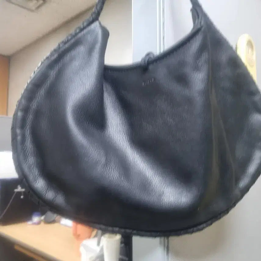 [BUNJANG] Bally Black Leather Shoulder Bag / 발리 블랙 가죽 숄더백