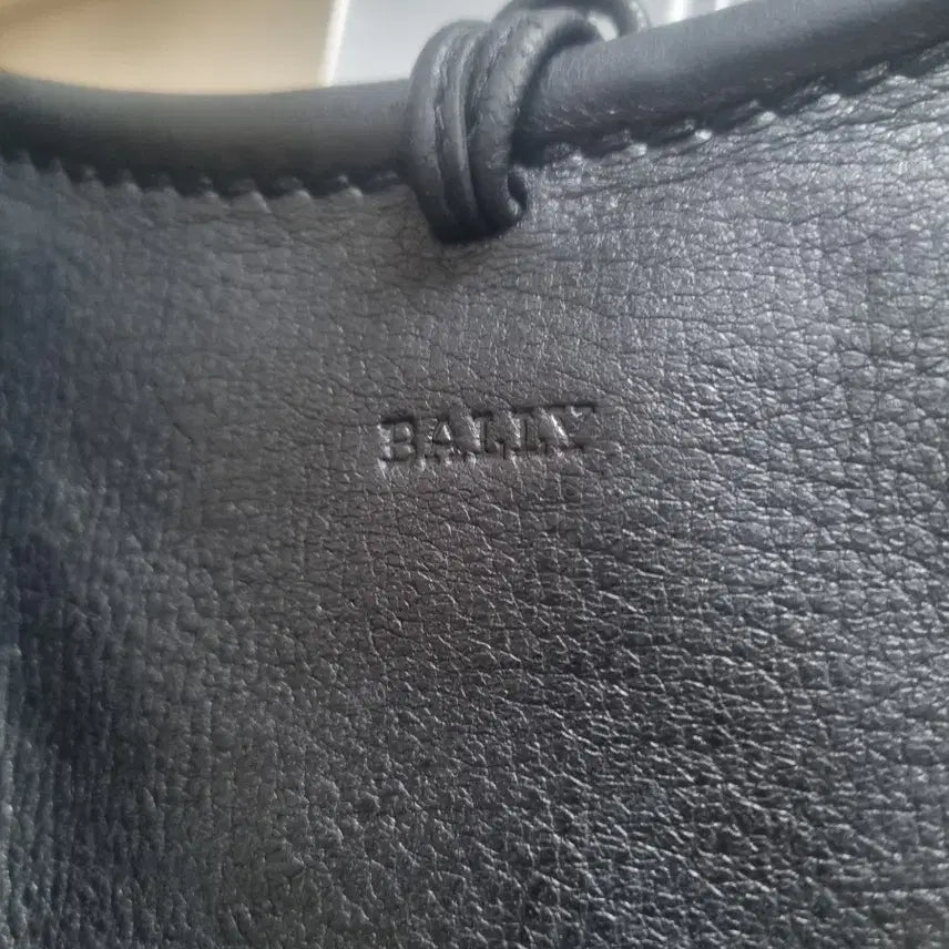 [BUNJANG] Bally Black Leather Shoulder Bag / 발리 블랙 가죽 숄더백