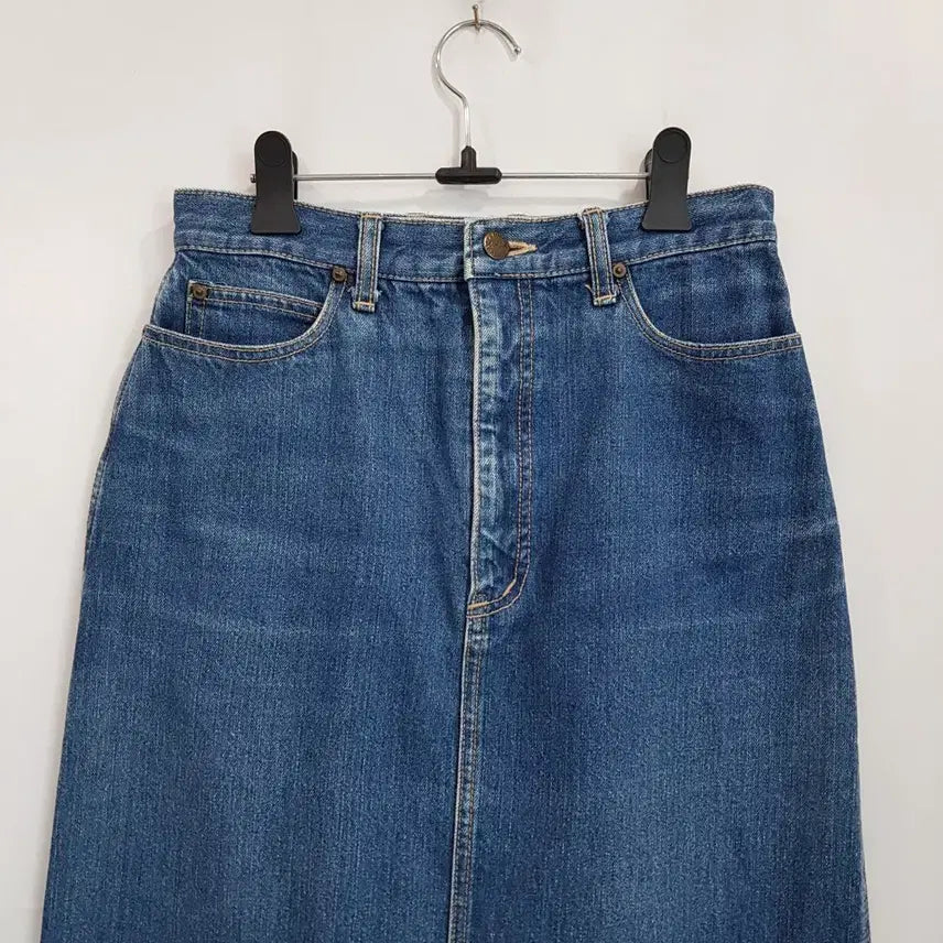 [BUNJANG] Vintage Blue Embroidered Denim Midi Skirt / JPN 빈티지 중청 자수 데님 미디 스커트 여S Q603