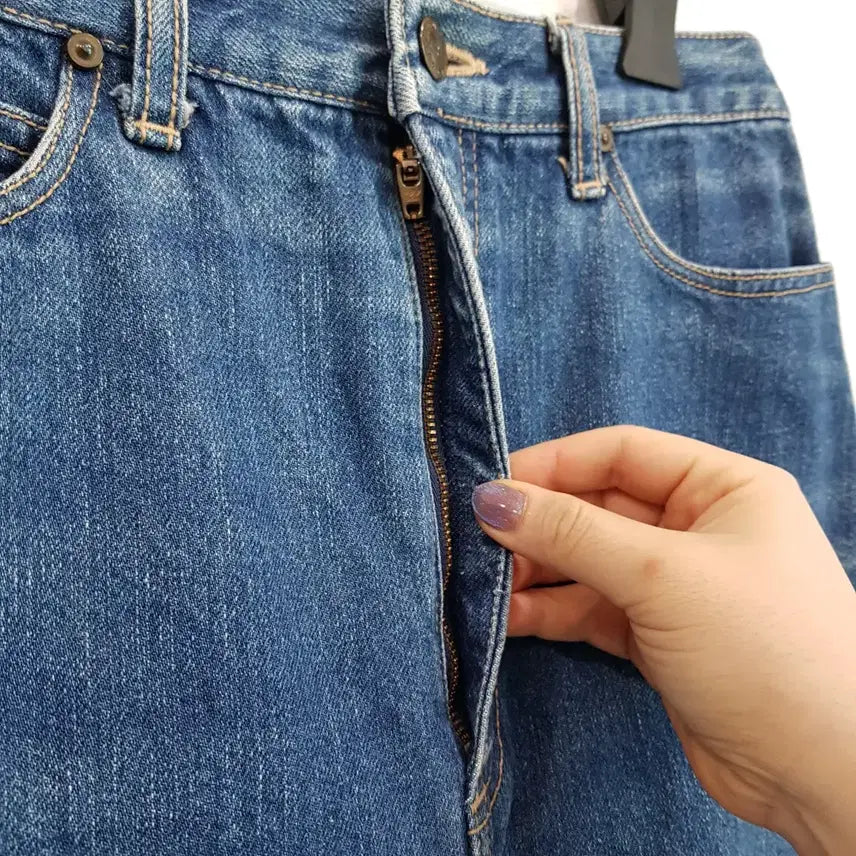 [BUNJANG] Vintage Blue Embroidered Denim Midi Skirt / JPN 빈티지 중청 자수 데님 미디 스커트 여S Q603