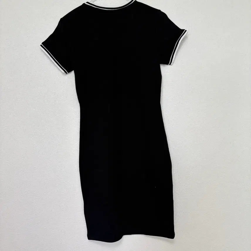 [BUNJANG] GUESS Black Teddy Dress M / [새상품] GUESS 게스 블랙 테디 원피스 M