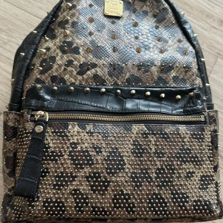 [BUNJANG] MCM Leopard Studded Backpack / MCM 레오파드 스터드 백팩