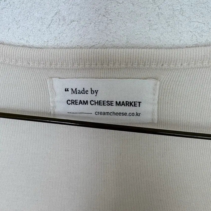 [BUNJANG] Cream Cheese Market Square Neck T-Shirt / 크림치즈마켓 스퀘어넥 반팔티 베이지/네이비
