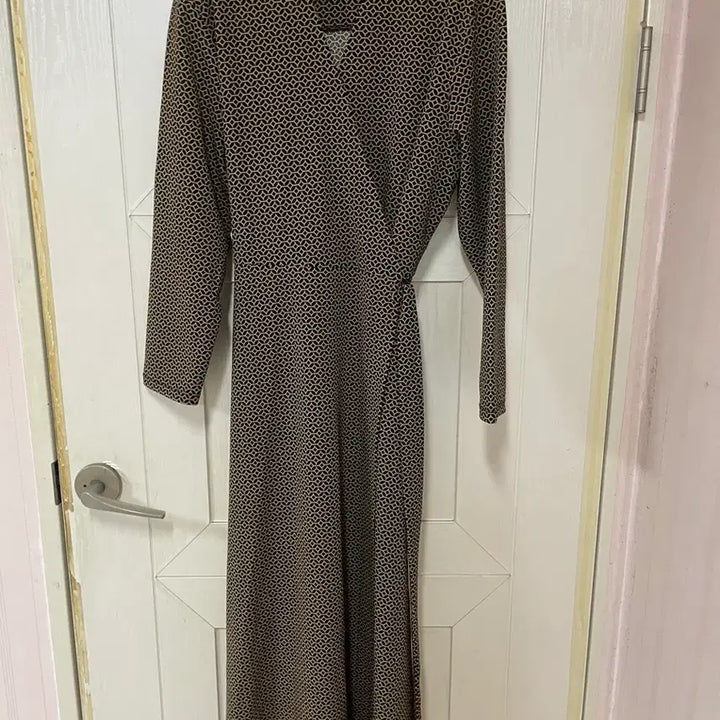 [BUNJANG] Lip Balm Plus One Piece Dress / 립밤플러스 원피스(7788)