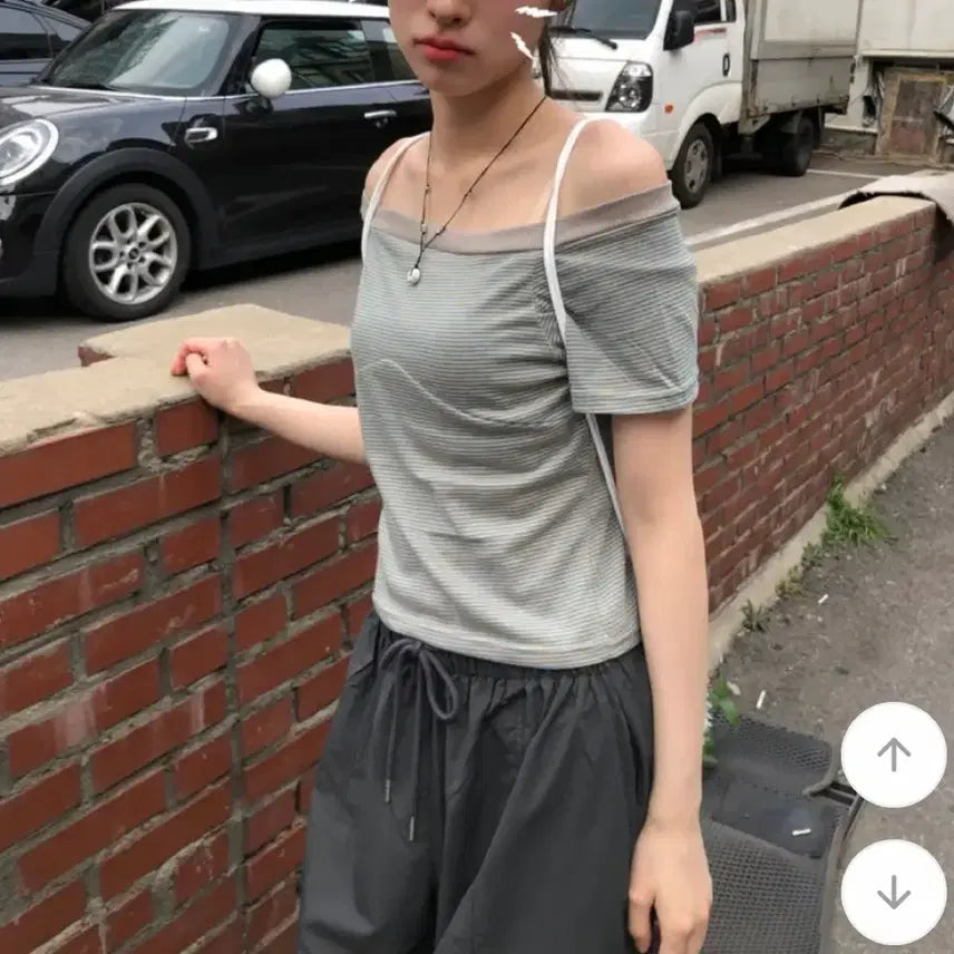 [BUNJANG] Essay Striped Off-the-Shoulder Top / 에이블리 에쎄이 민트 단가라 오프숄더
