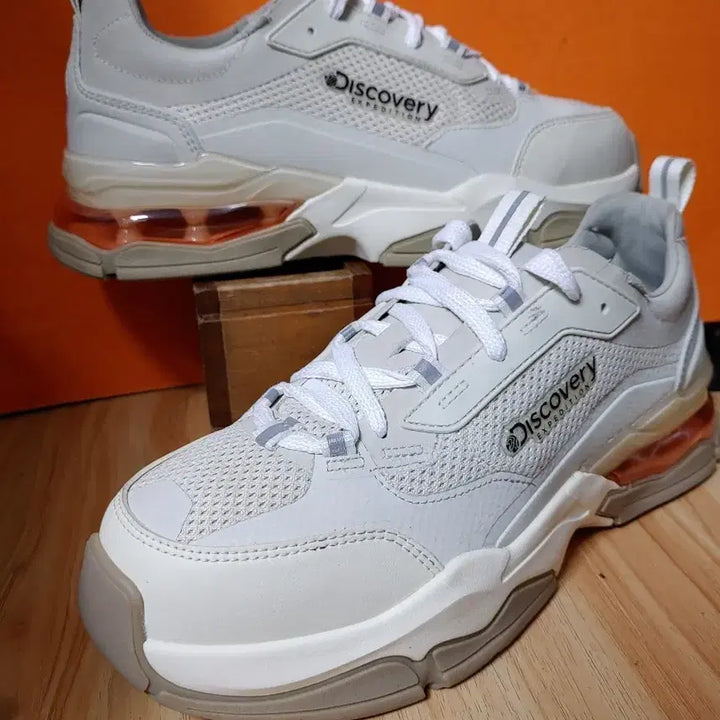 [BUNJANG] Discovery Bucket D Walker Air Sneakers (US 8.5 / 265mm) / (거의새것)디스커버리 버킷디워커 에어(US8.5표기265 추천사이즈260