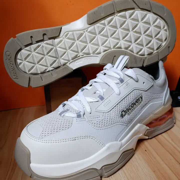 [BUNJANG] Discovery Bucket D Walker Air Sneakers (US 8.5 / 265mm) / (거의새것)디스커버리 버킷디워커 에어(US8.5표기265 추천사이즈260