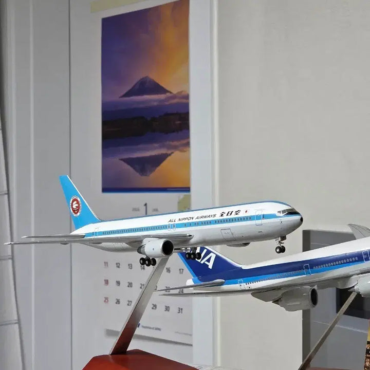 [BUNJANG] ANA All Nippon Airways B767-300 B763 1:200 Scale Model Airplane (Mohican Livery) / ANA항공 전일본공수 B767-300 B763 1:200  모히칸
