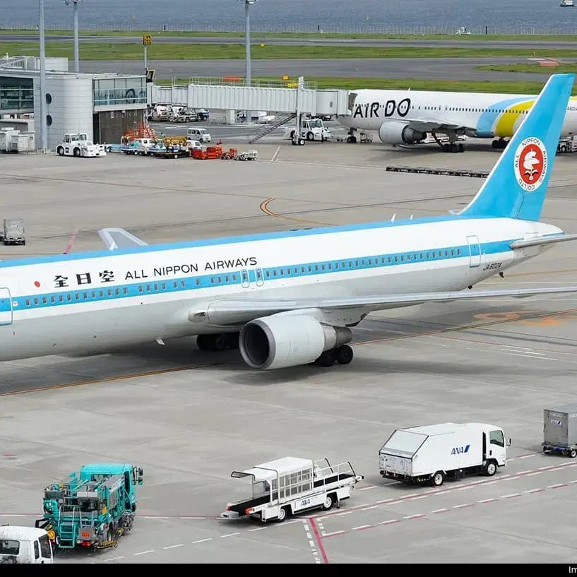[BUNJANG] ANA All Nippon Airways B767-300 B763 1:200 Scale Model Airplane (Mohican Livery) / ANA항공 전일본공수 B767-300 B763 1:200  모히칸
