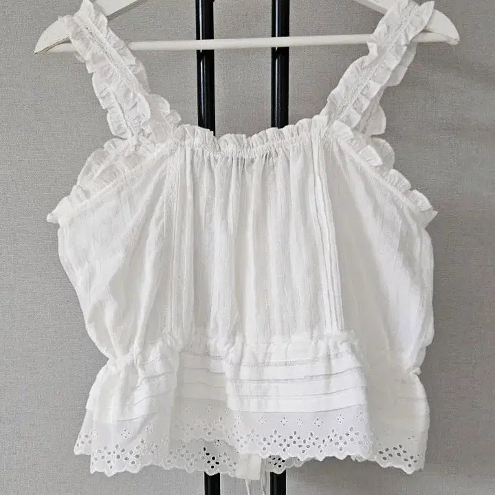 [BUNJANG] High-Quality White Bustier Lace Punching Sleeveless Top / 고퀄 화이트 뷔스티에 나시 레이스펀칭