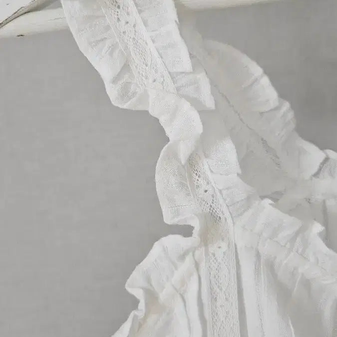 [BUNJANG] High-Quality White Bustier Lace Punching Sleeveless Top / 고퀄 화이트 뷔스티에 나시 레이스펀칭