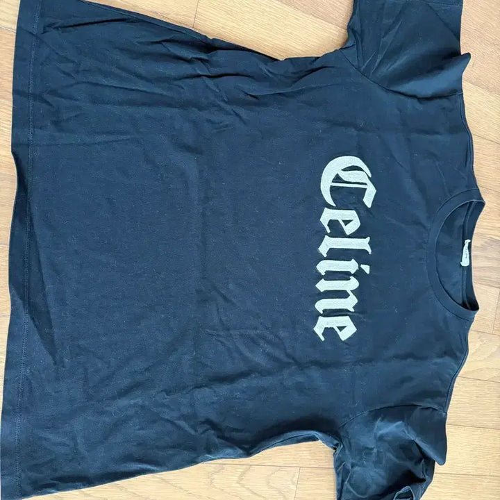 [BUNJANG] Celine Embroidered Logo T-Shirt / 셀린느 자수 로고 반팔티 M