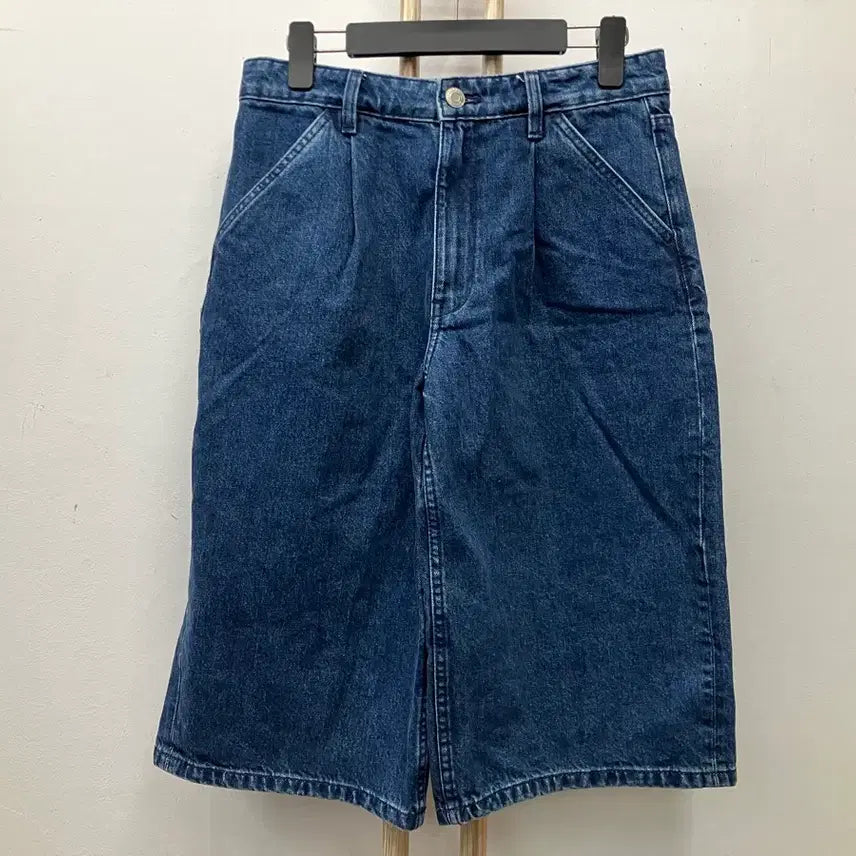 [BUNJANG] Zara Tailored Shorts Size 34 (28-29) / 자라(ZARA) 반바지 EUR-34(28~29)