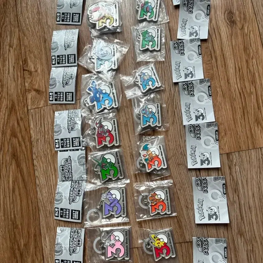 [BUNJANG] Pokemon 30th Anniversary Metal Charm Full Set Bundle / (희귀)포켓몬30주년 메탈참 전종 풀셋 일괄판매 리자몽 거북왕 레쿠쟈등