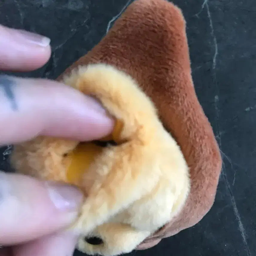 [BUNJANG] Mongmo Lip Balm Holder Doll Keychain / 몽모 립밤 인형 키링