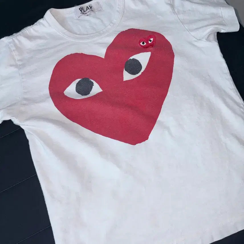 [BUNJANG] Comme des Garçons PLAY White T-Shirt Red Emblem / 당일발송)) 꼼데가르송 플레이 흰색 반팔 티셔츠 레드와펜