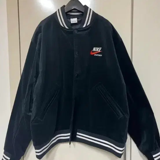 [BUNJANG] Nike Varsity Bomber Jacket Black L / 나이키  바시티 트렌드 봄버 자켓 블랙 L