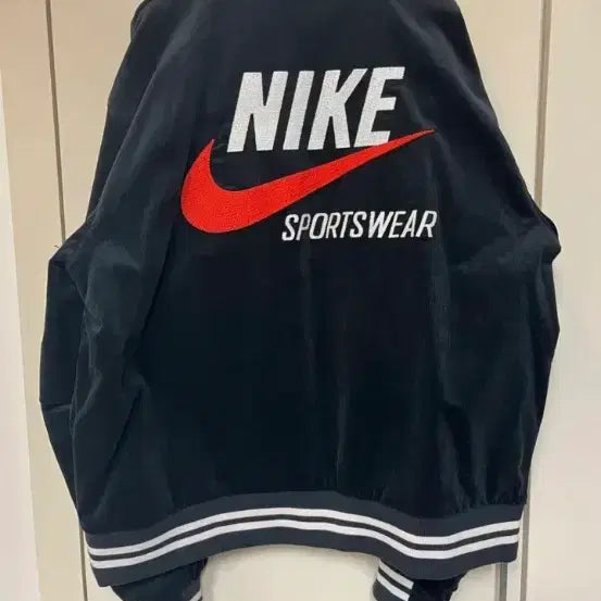 [BUNJANG] Nike Varsity Bomber Jacket Black L / 나이키  바시티 트렌드 봄버 자켓 블랙 L