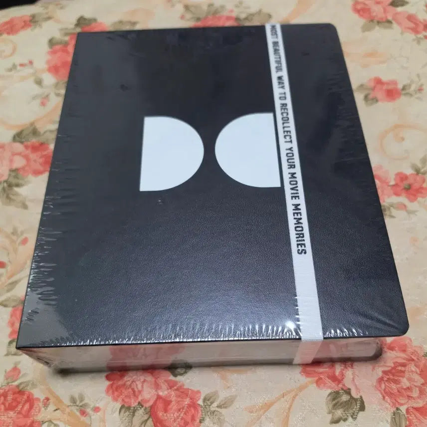 [BUNJANG] Dolby Edition Season 4 Original Ticket Book / 오티북 시즌4 돌비에디션 오리지널티켓북