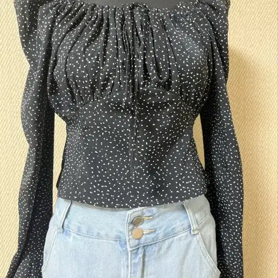 [BUNJANG] Polka Dot Blouse, Light Wash Wide Leg Denim Pants, and Beige Cardigan Set / 도트 블라우스 &amp; 연청 와이드 데님 팬츠 베이지가디건 세트